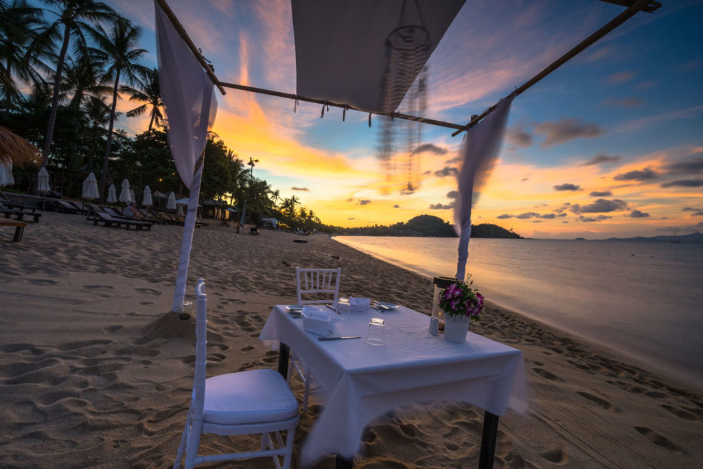 Dining By The Sea Peace Resort Samui Hotel